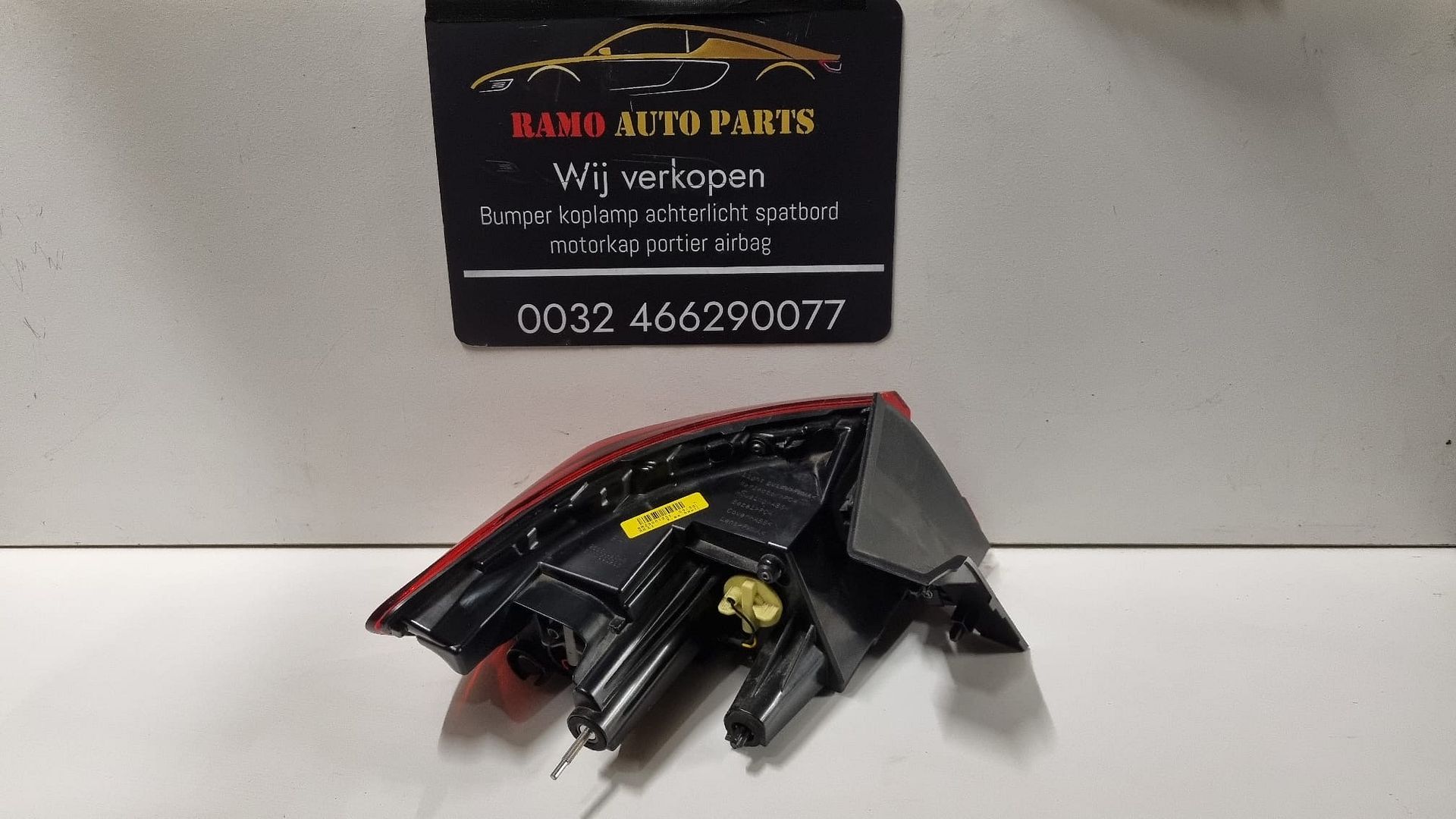 RENAULT ARKANA MK1 2019-2025 ACHTERLICHT RECHTS 265500964R tail light single usado en Menorca foto 2