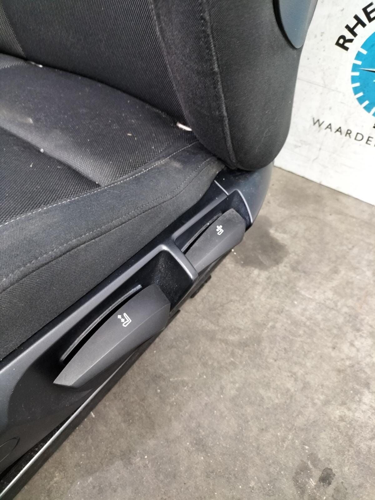 1 serie E81 sportinterieur 3drs complete interior usado en Menorca foto 2