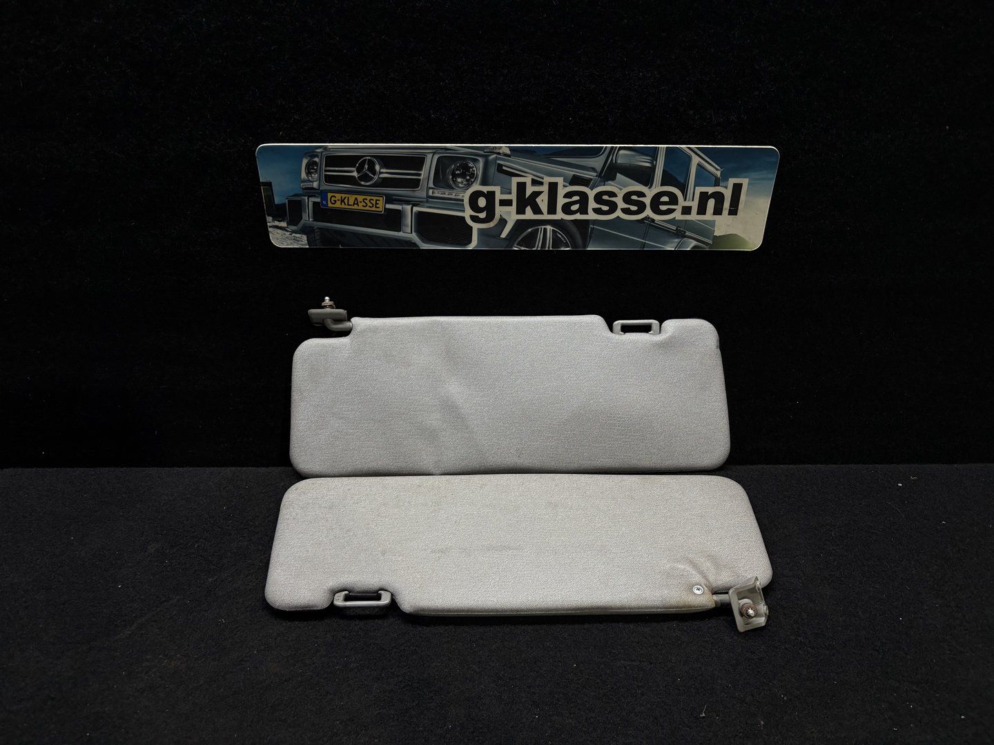 Zonneklep set van 2 grijs sun visor left and right usado en Menorca