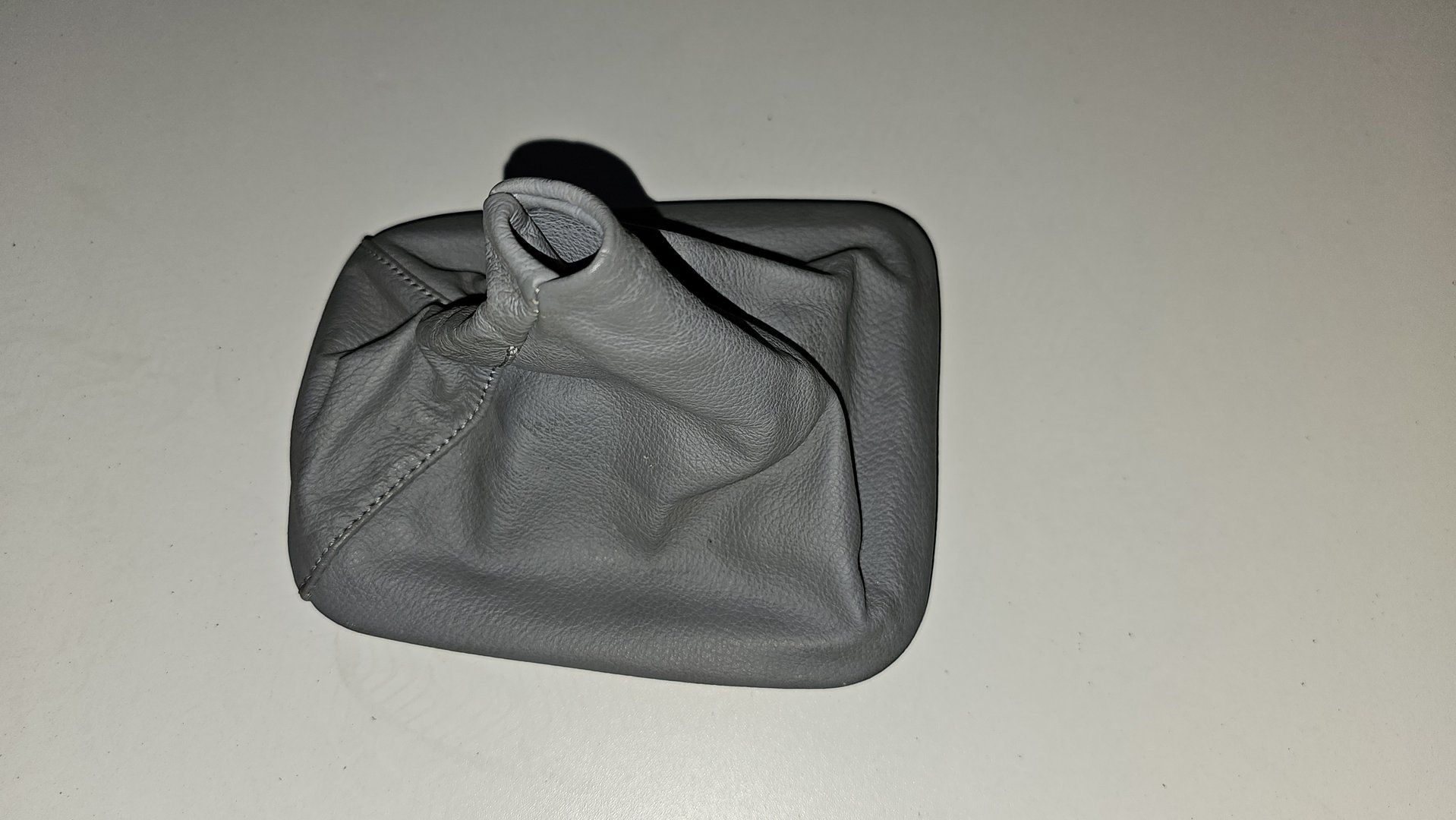 Versnellingspookhoes leer pookhoes grijs schakelbak BMW 3 serie E46 25111434031 gear lever cover usado en Menorca
