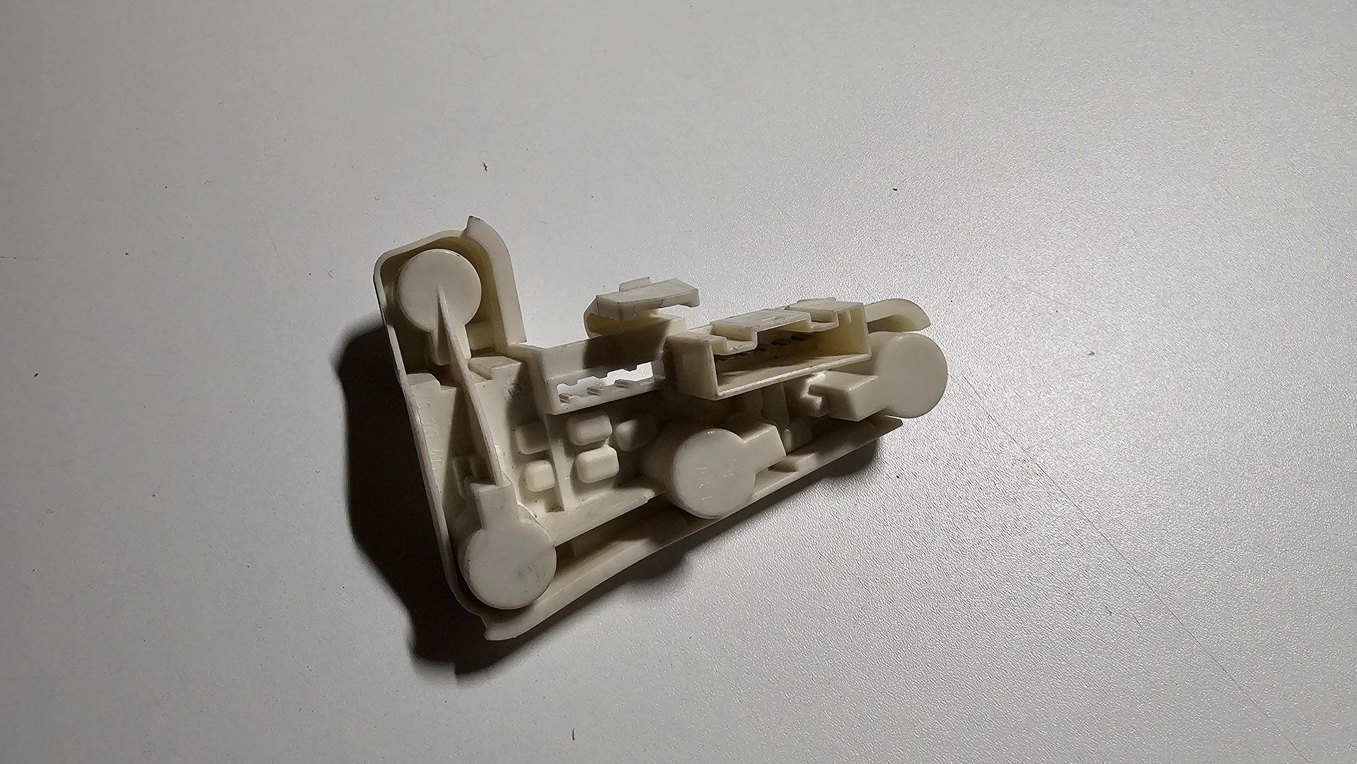 Lamp fitting achterlicht links op zijpaneel BMW 3 serie E90 63216937473 6937473 fitting usado en Menorca foto 3