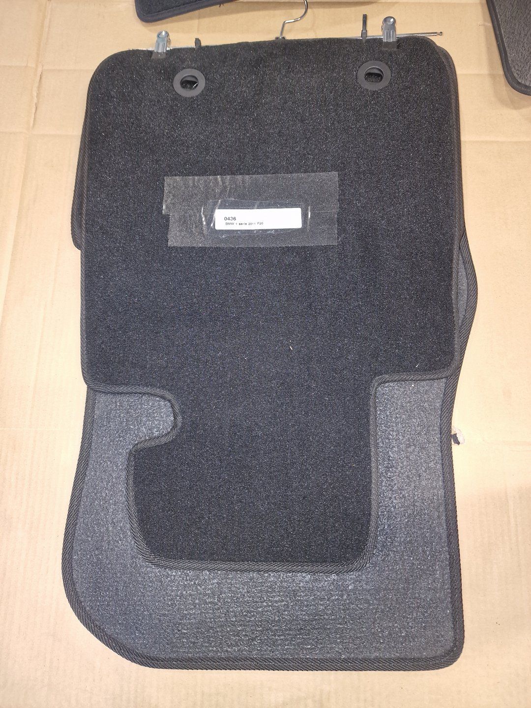 Automatten set 4-delig 0436 zwart BMW F20 niet originalineel car mats complete usado en Menorca