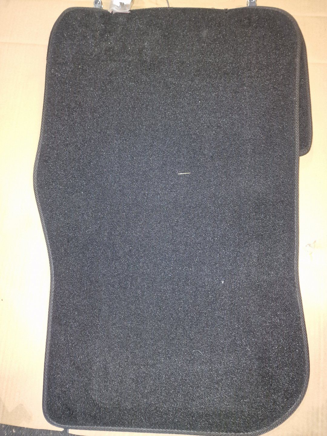 Automatten set 4-delig 0436 zwart BMW F20 niet originalineel car mats complete usado en Menorca foto 5