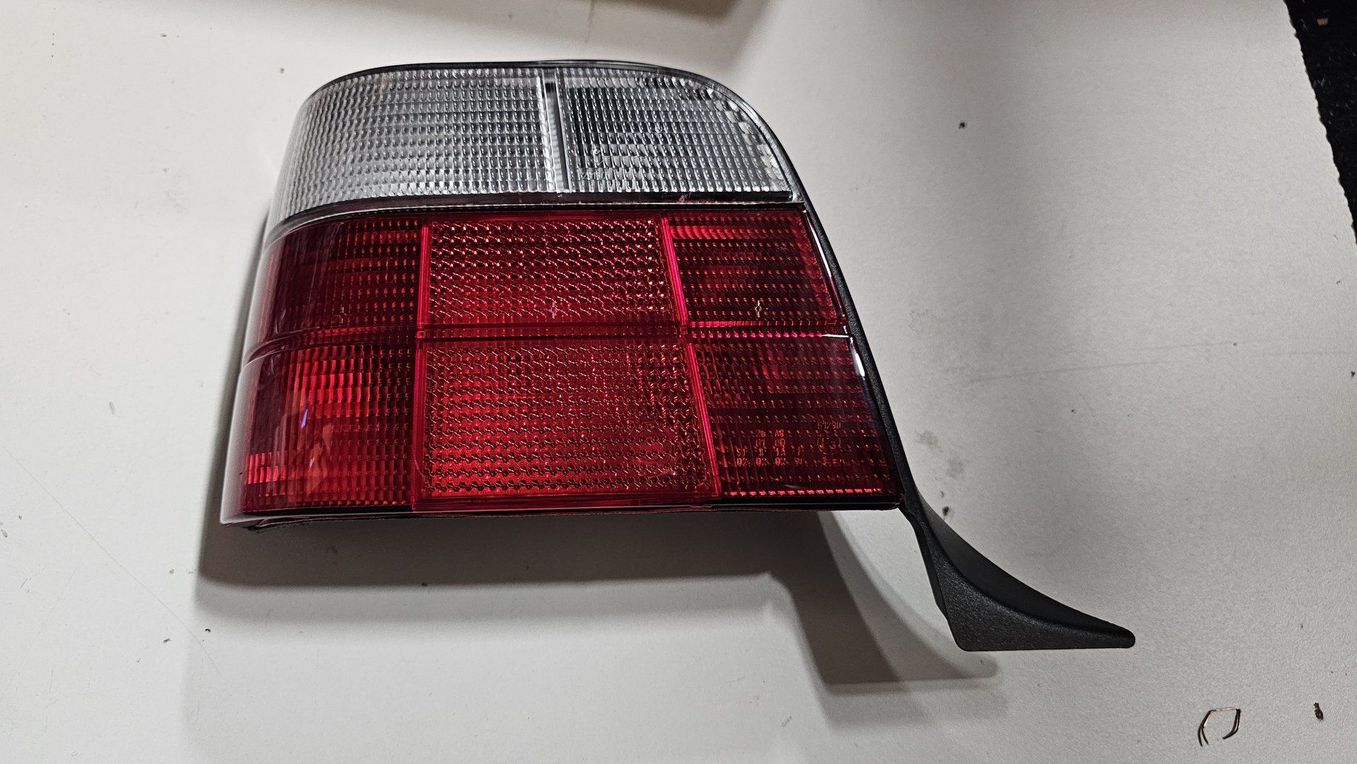 Achterlicht links Hella BMW E36 Touring 2VP354363011 63218371941 8371941 tail light single usado en Menorca