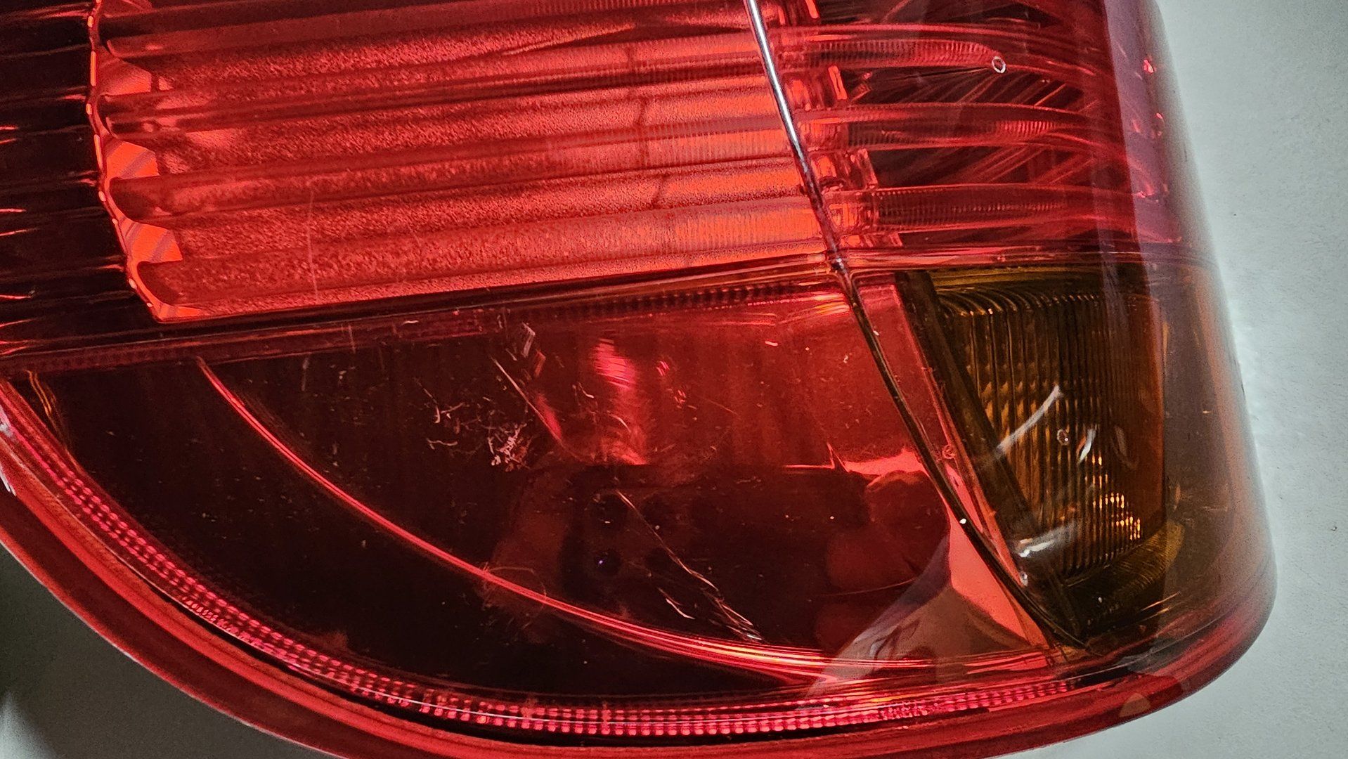 Achterlicht LED rood op zijpaneel links lichte kras BMW X5 E70 63217200817 7200817 tail light single usado en Menorca foto 9