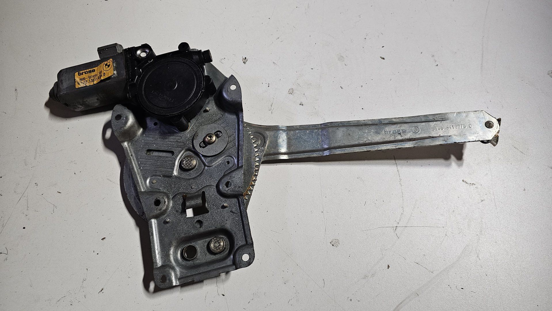 Electrische raambediening incl. motor linksachter BMW 3-Serie E36 sedan touring 51348119775 8119775 67621387436 1387436 electric window control engine usado en Menorca