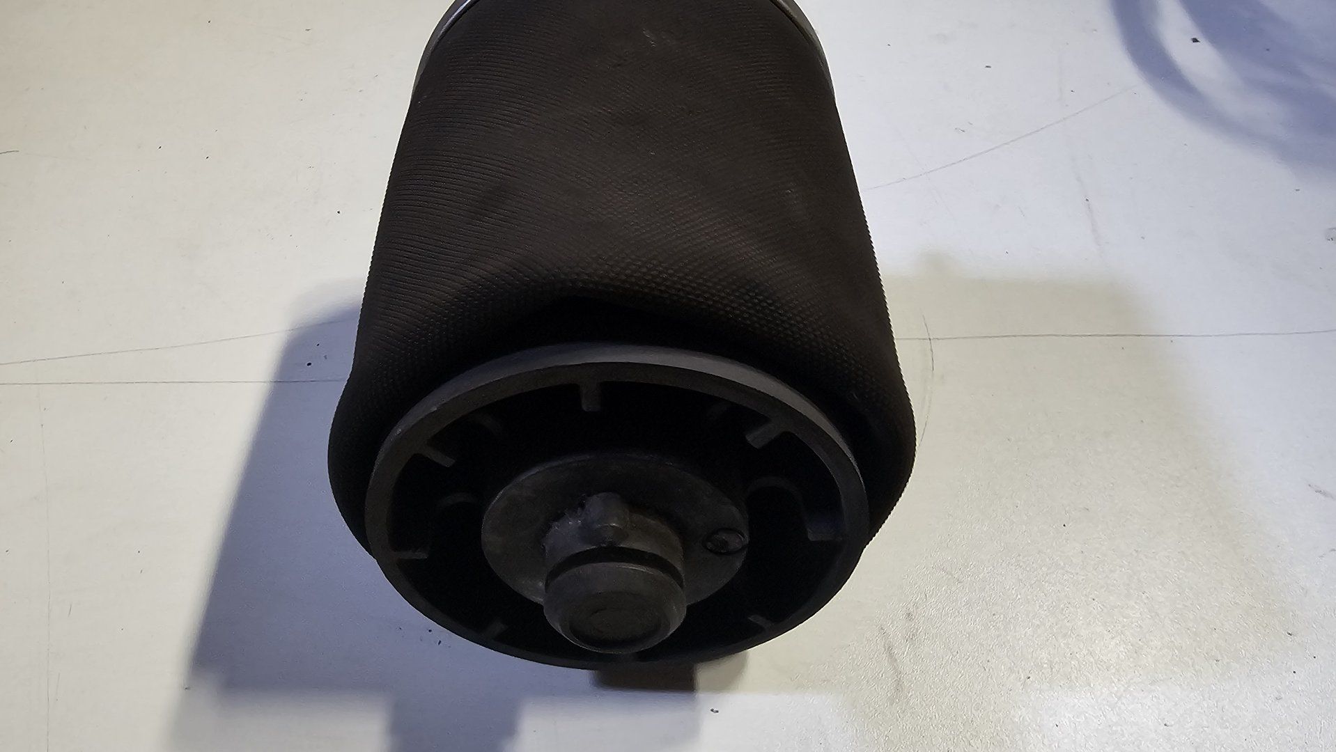Luchtbalg luchtvering schokdemper rechts achter BMW X5 serie E53 37126750356 6750356 air spring air bellows left and right usado en Menorca foto 2