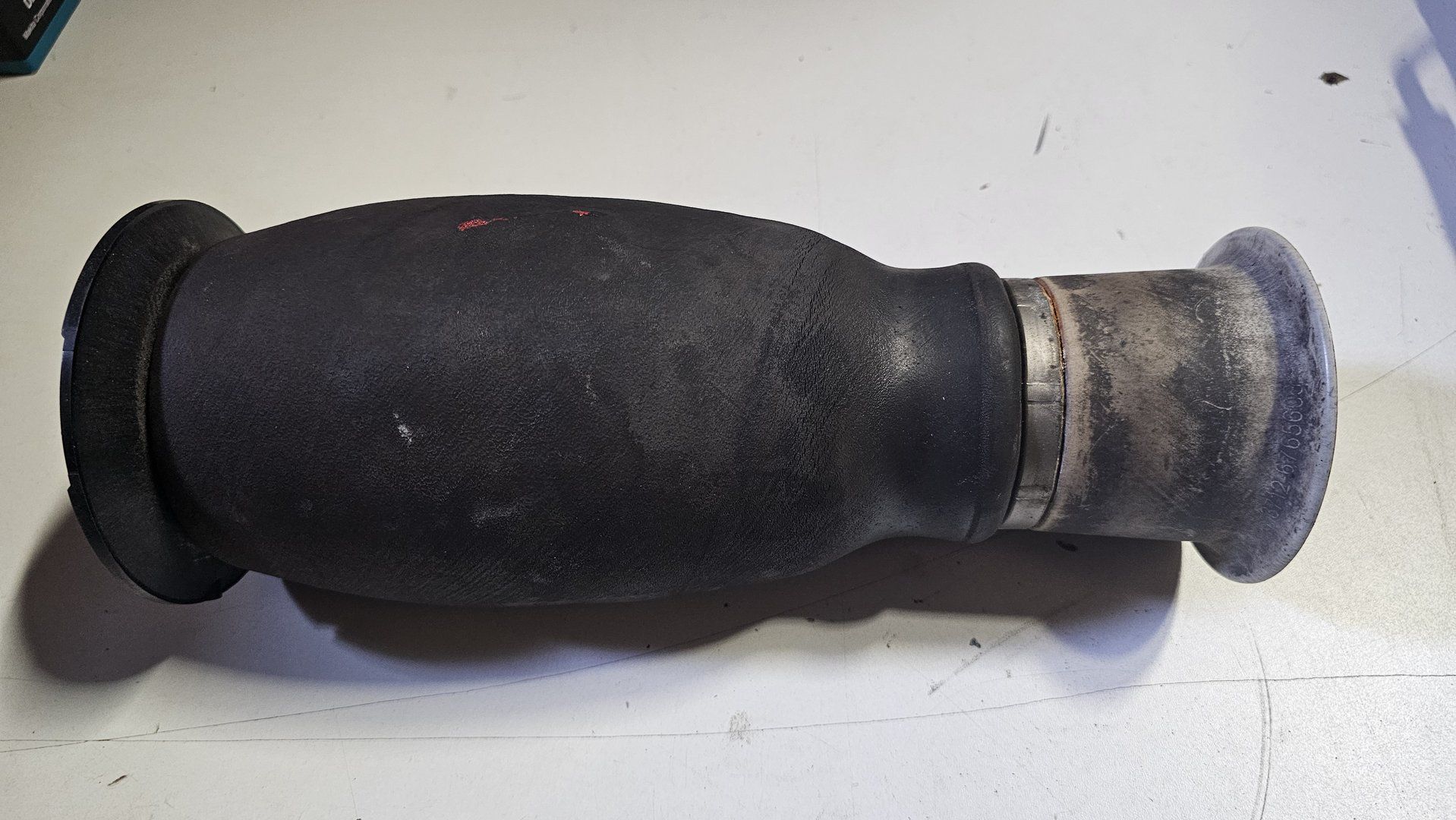 Luchtbalg luchtvering schokdemper rechts achter BMW 5 serie E61 37126765603 6765603 air spring air bellows left and right usado en Menorca
