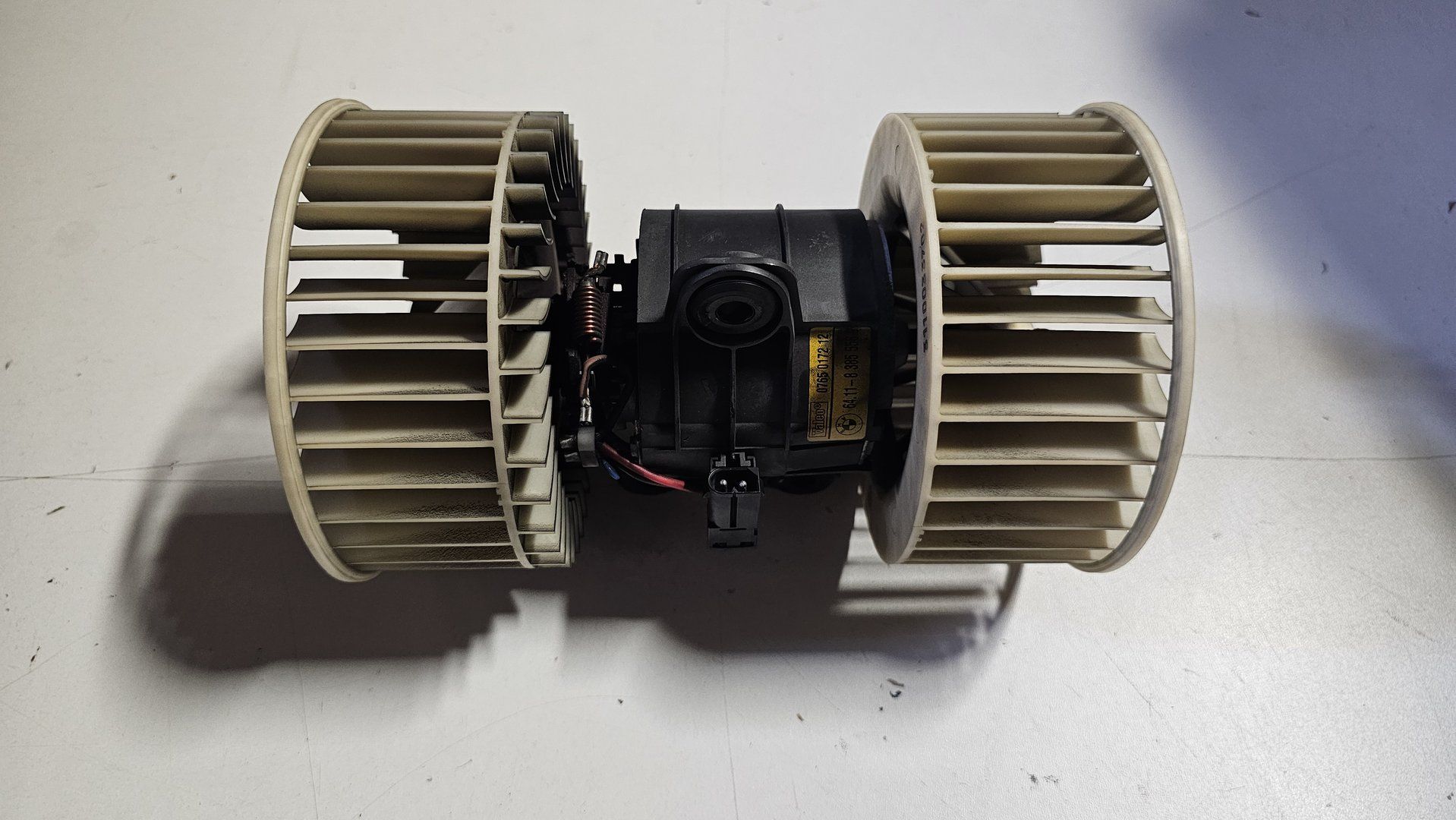 Kachelmotor met clima airco BMW X5 serie E53 64118385558 8385558 heater engine booster usado en Menorca