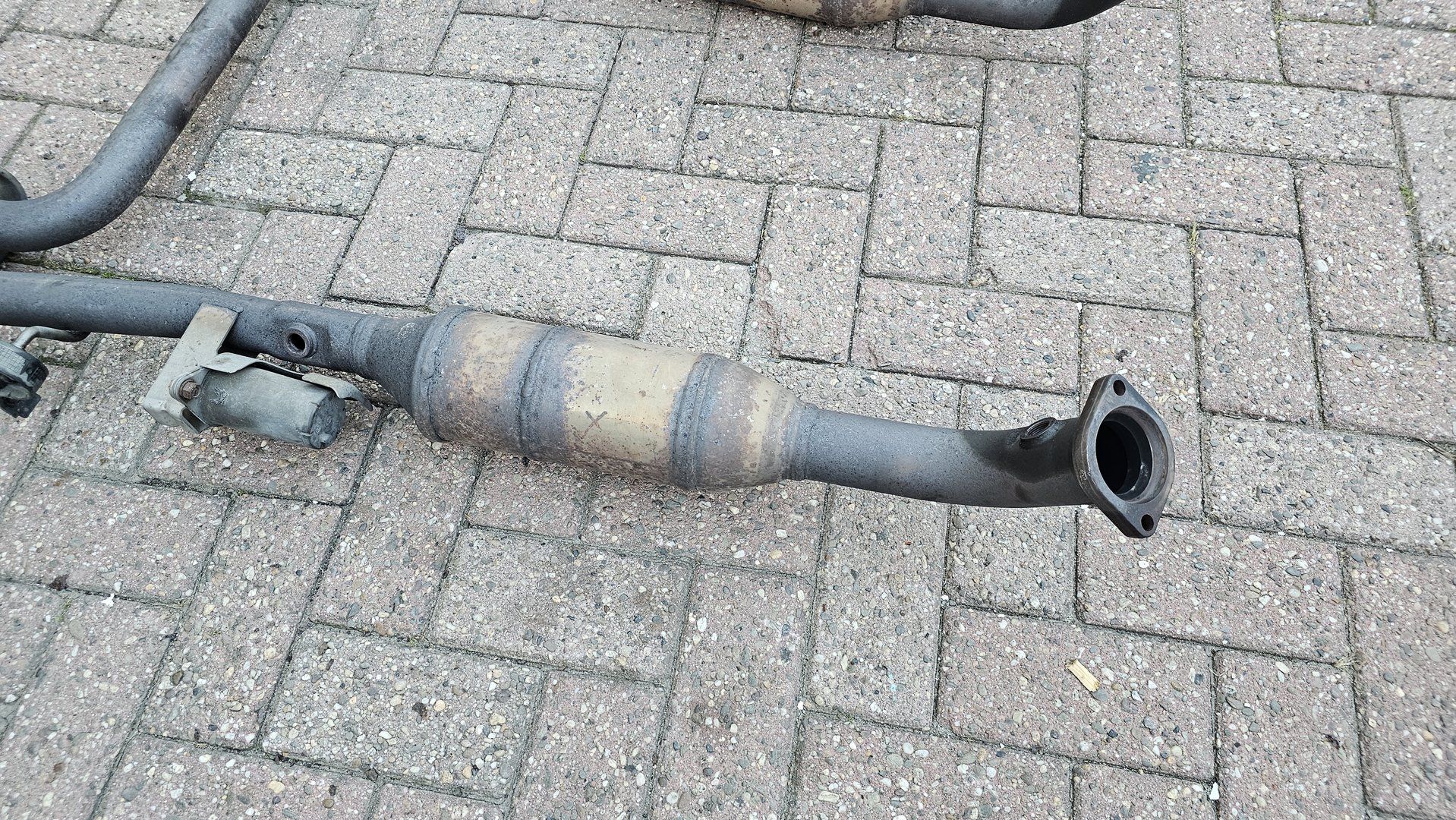 escape midden demper met kats BMW X5 E53 4,4i 18107500543 7500543 18307500541 18307500542 muffler middle muffler usado en Menorca foto 3