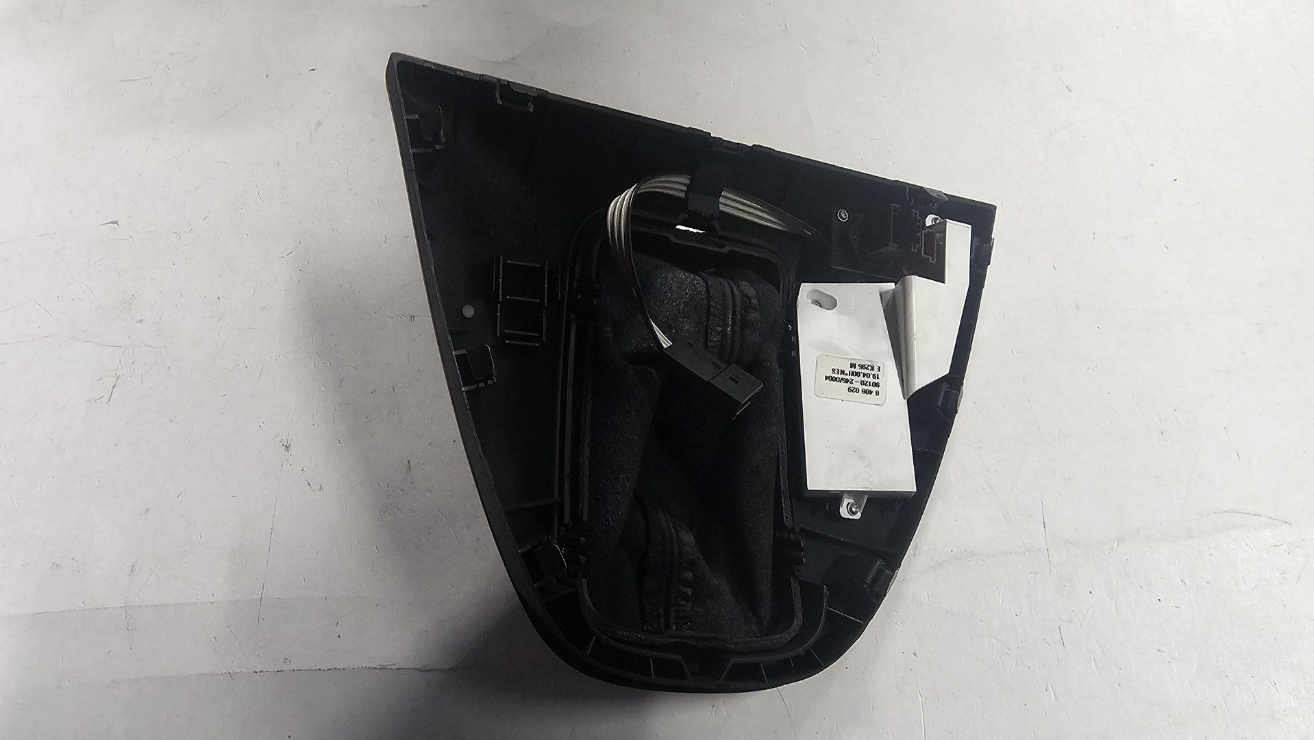 Versnellingspookhoes pookhoes zwart automaat BMW X5 serie E53 51168408029 8408029 gear lever cover usado en Menorca foto 4