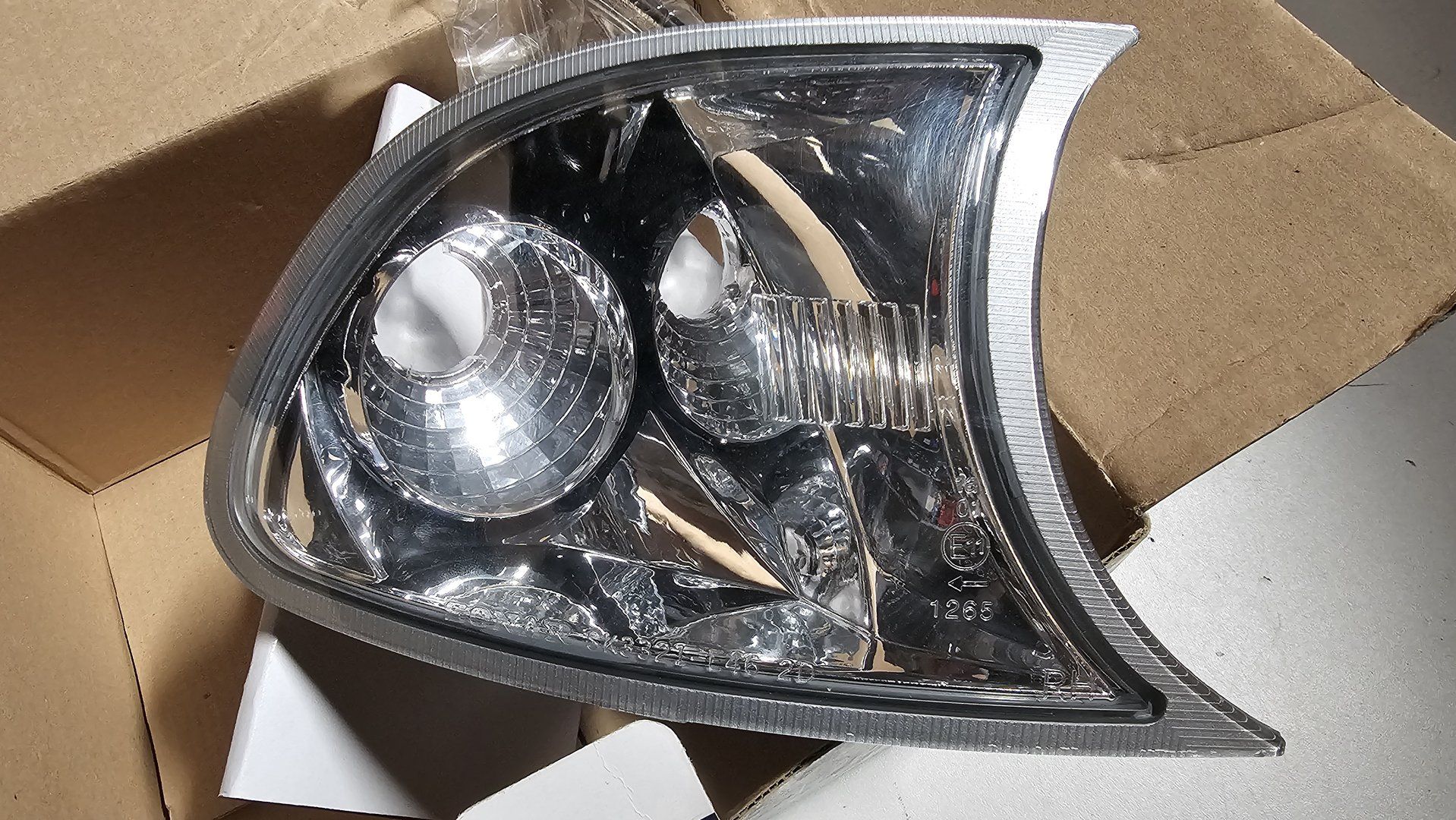 Design hoek knipperlichten led helder BMW 3-Serie E46 coupe cabrio 1637340 SK3325-E462D01N blinker left and right usado en Menorca