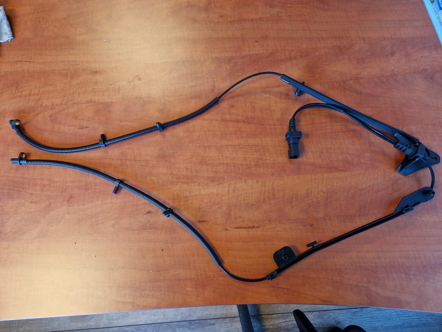 Wielsnelheidssensor ABS 560046A abs cable usado en Menorca