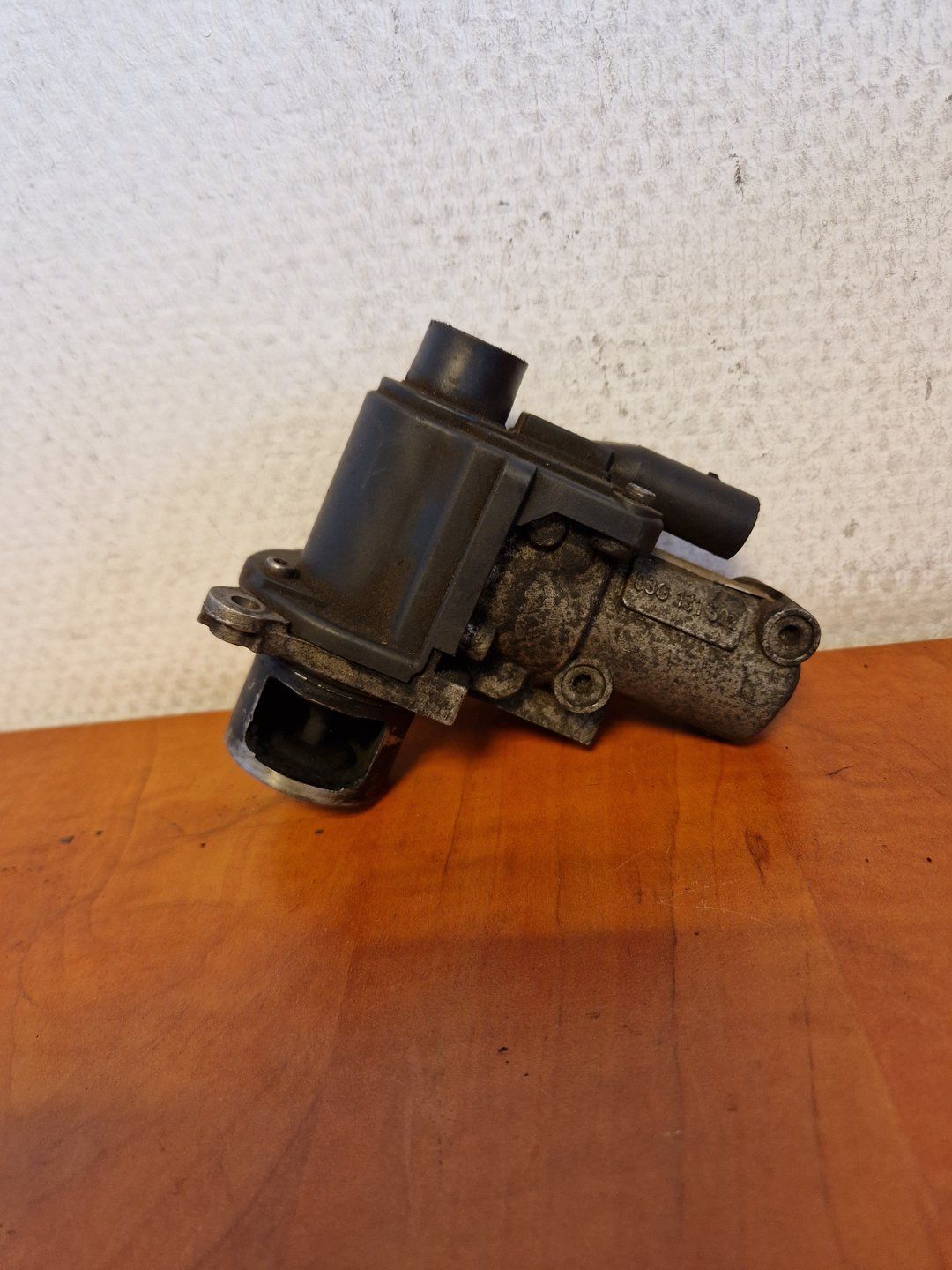 EGR-Klep Volkswagen IV 1.9 TDI 03C131502 egr valve usado en Menorca foto 2