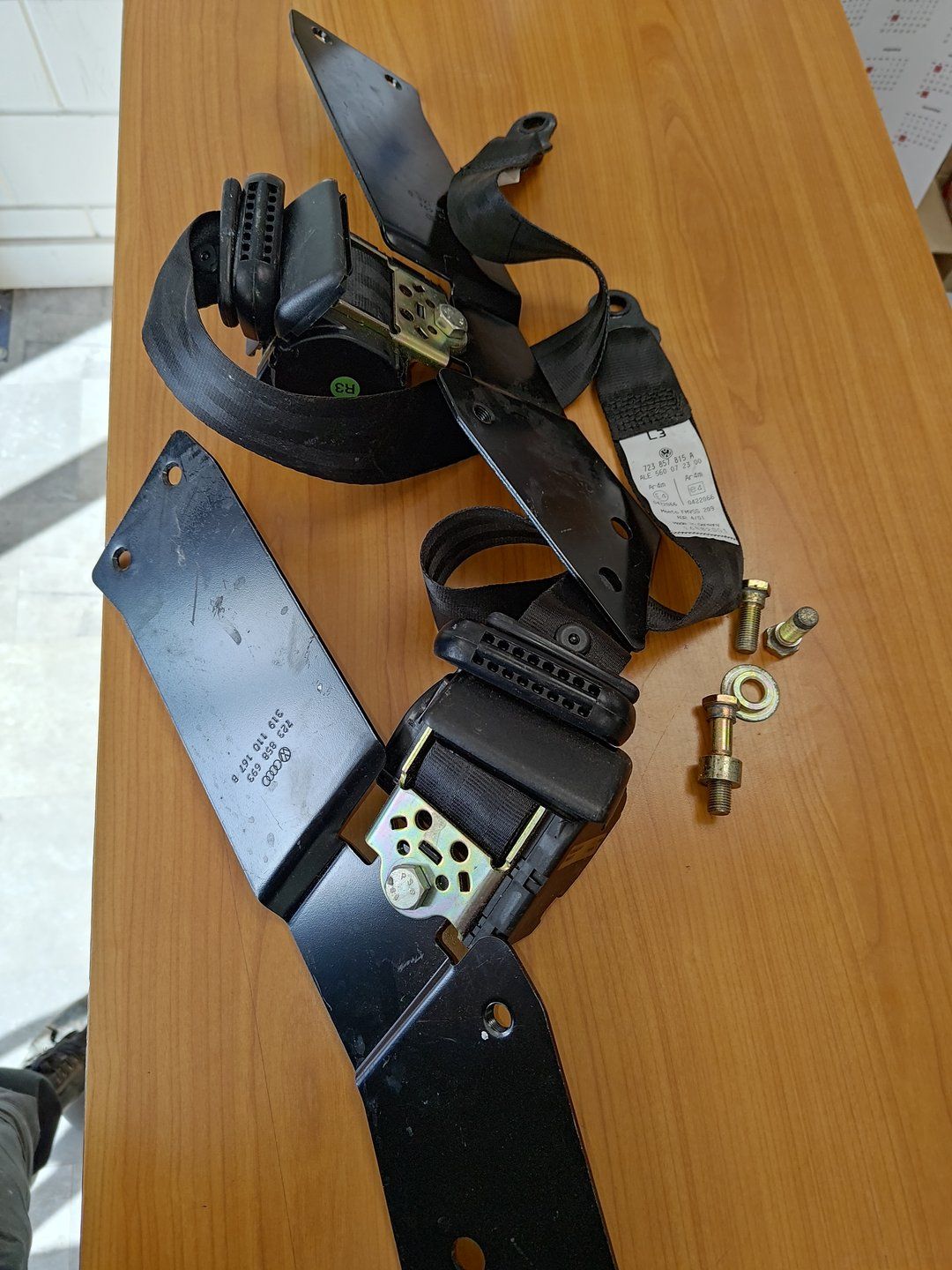 Gordel gordelset Transporter T4 Caravelle L2 seatbelt complete set usado en Menorca