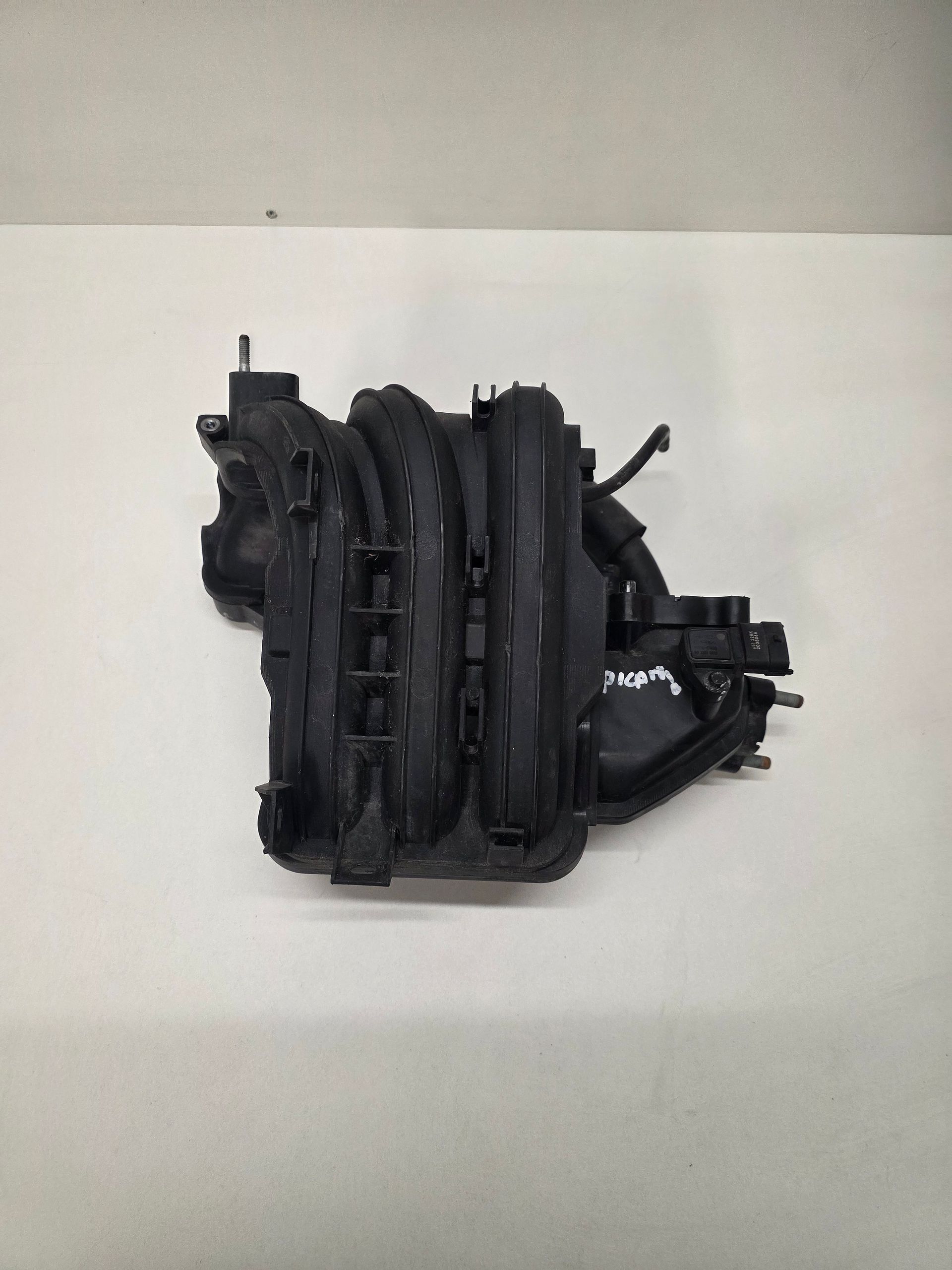 Inlaat Spruitstuk Kia Picanto G3LA 2830004910 intake manifold usado en Menorca
