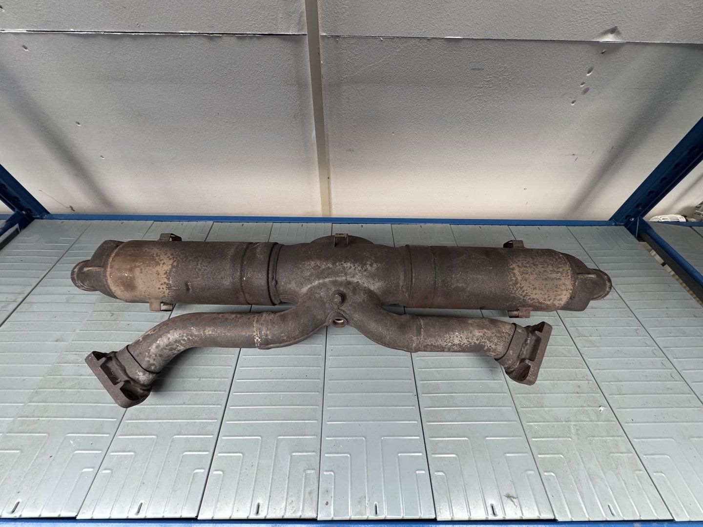 Porsche 993.113.213.16 Catalizador Bischoff catalytic converter usado en Menorca