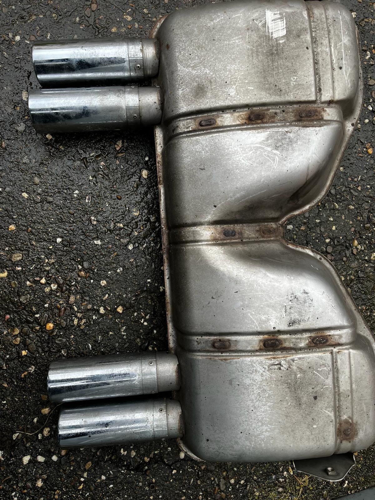 originalinal BWM einddemper M3 E92 muffler end muffler usado en Menorca