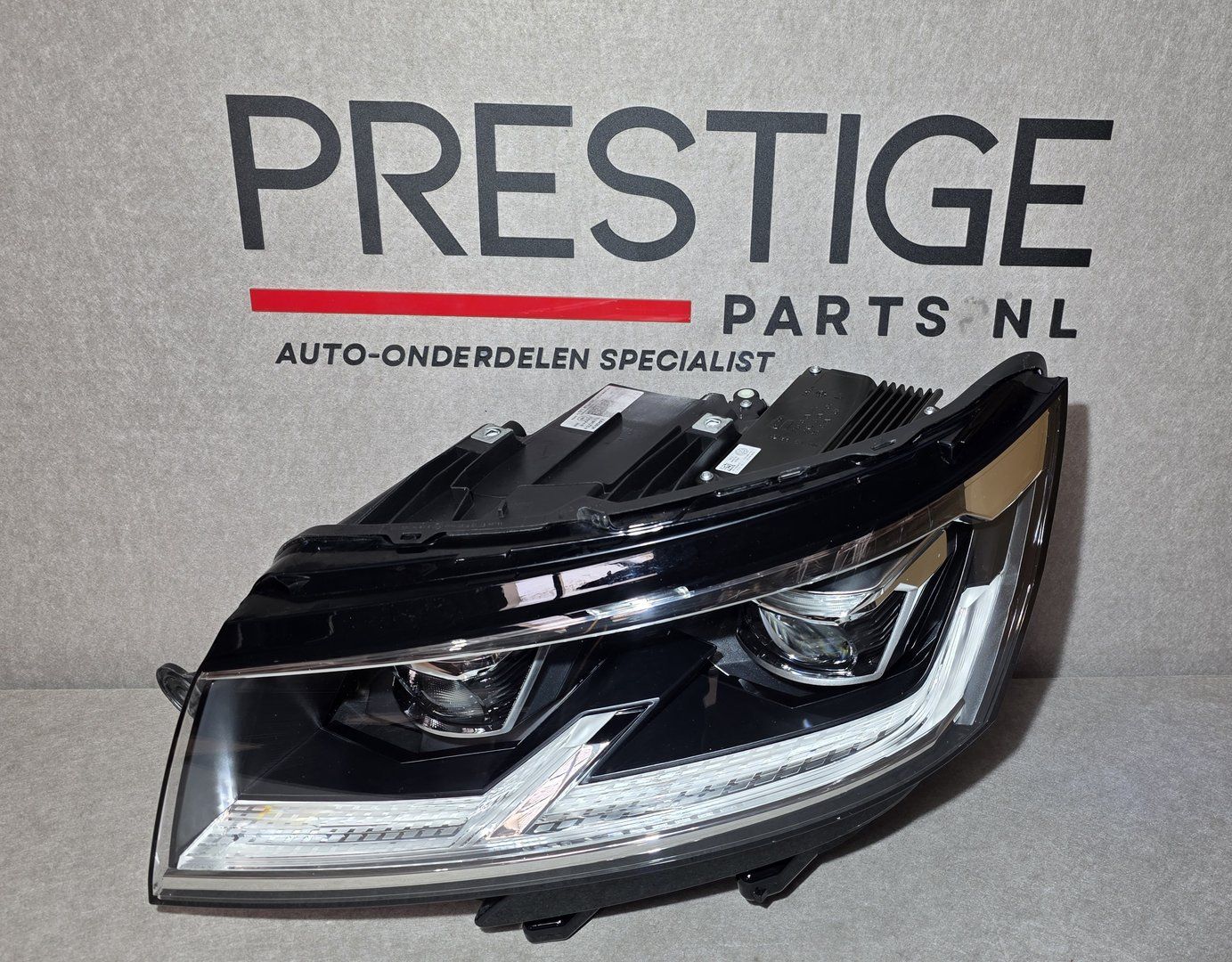 Koplampen VW T6 T6.1 Transporter Voll LED Links & Rechts SET head lamp single usado en Menorca foto 12