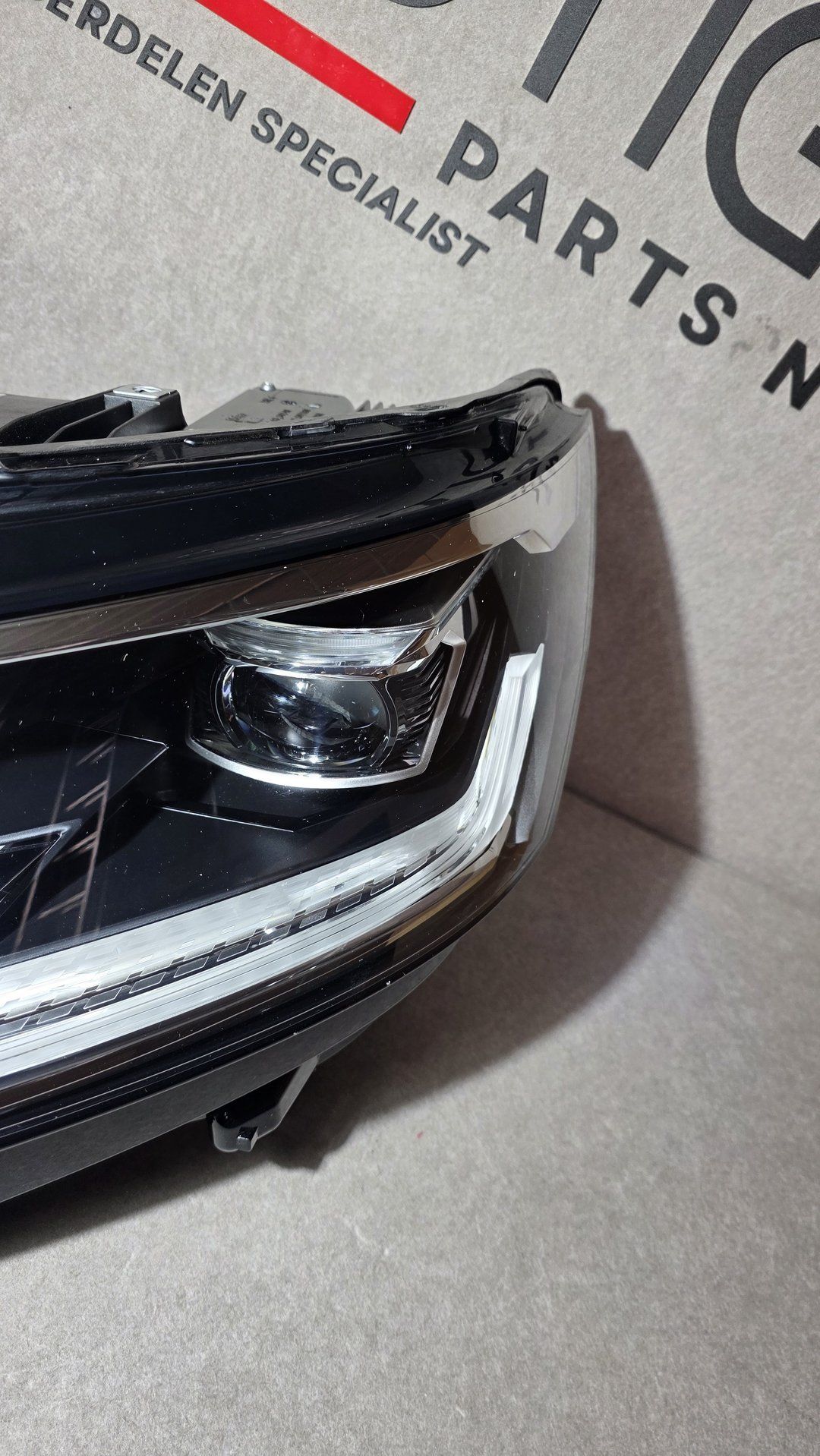 Koplampen VW T6 T6.1 Transporter Voll LED Links & Rechts SET head lamp single usado en Menorca foto 16