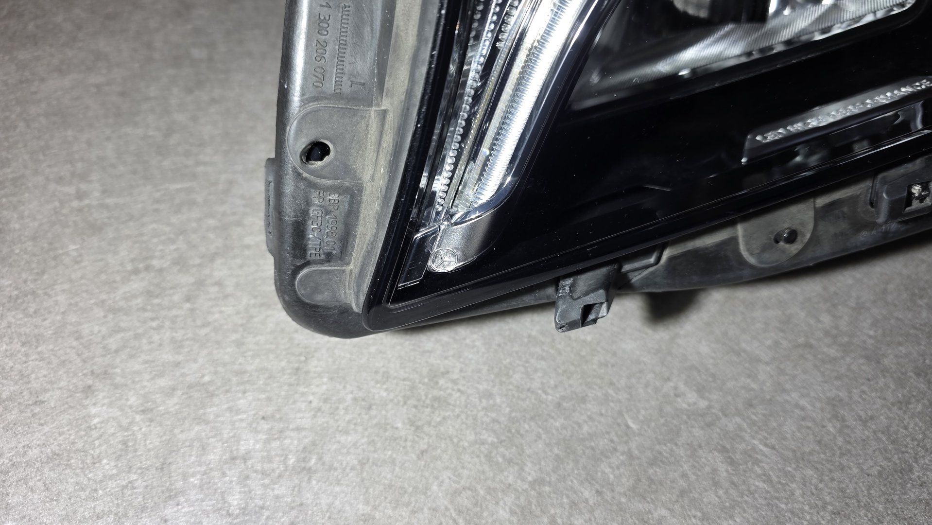 Koplamp Cla Clase W117 Facelift VOLL LED Links A1178206761 head lamp single usado en Menorca foto 4