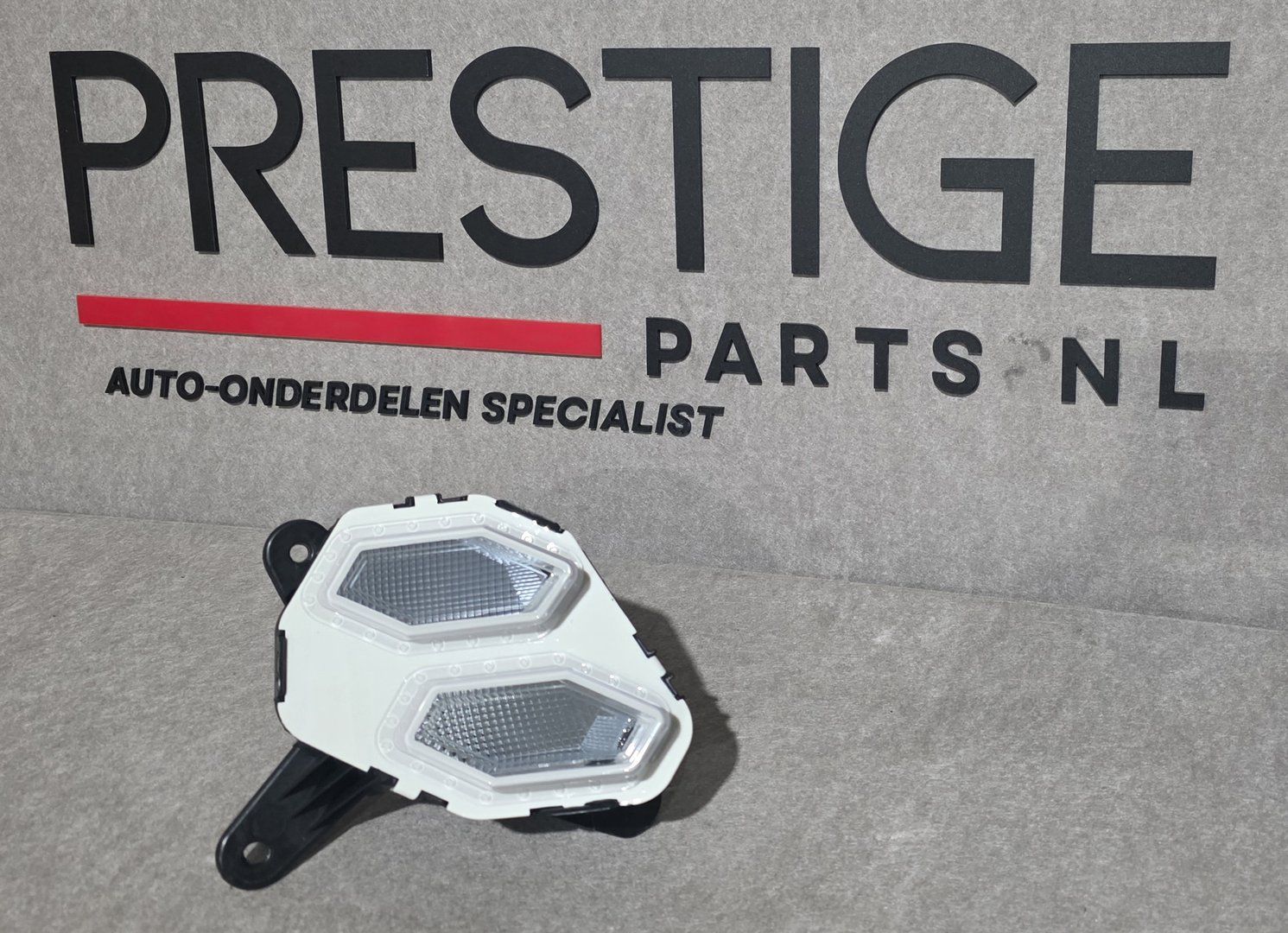 Mistlamp Volkswagen Polo 6 VI 2G Facelift Links GTI LED VW head lamp single usado en Menorca