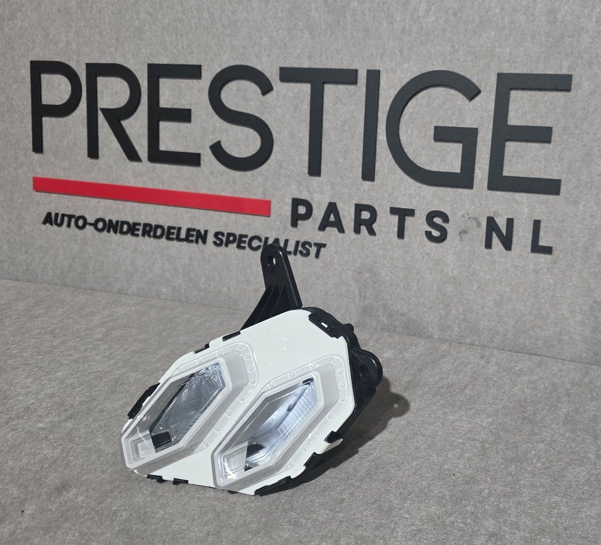 Mistlamp Volkswagen Polo 6 VI 2G Facelift Links GTI LED VW head lamp single usado en Menorca foto 3