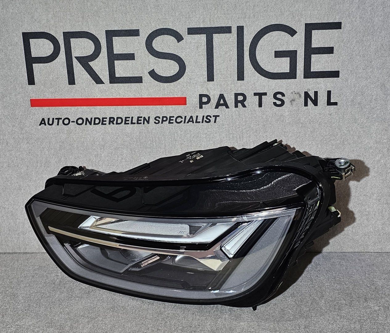 Koplamp Audi Q5 80A FACELIFT VOL LED LINKS 80A941033F originalineel head lamp single usado en Menorca foto 4
