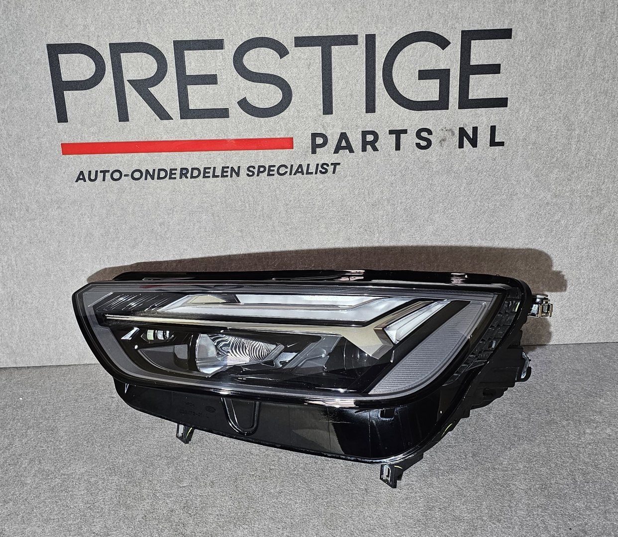 Koplamp Audi Q5 80A FACELIFT VOL LED LINKS 80A941033F originalineel head lamp single usado en Menorca foto 2