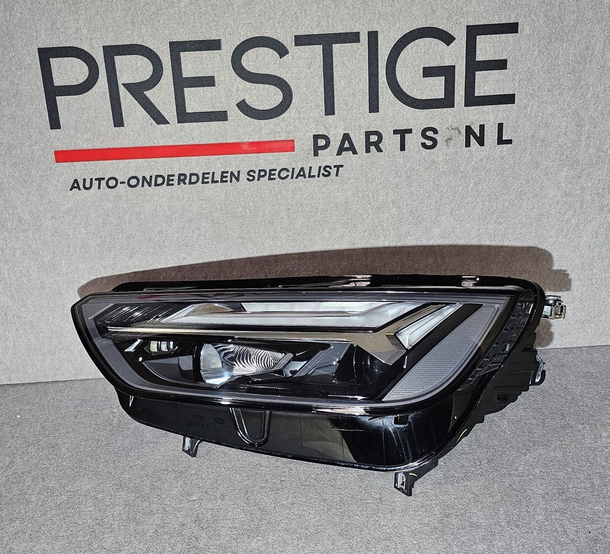 Koplamp Audi Q5 80A FACELIFT VOL LED LINKS 80A941033F originalineel head lamp single usado en Menorca foto 3