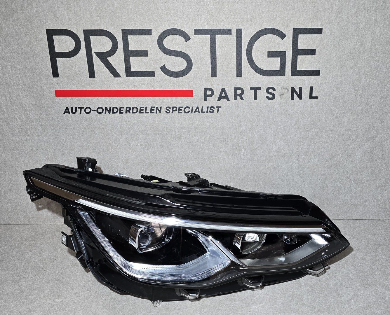 Koplamp VW Golf 8 VIII IQ LIGHT LED Rechts 5H1941036 Orgineel head lamp single usado en Menorca foto 3