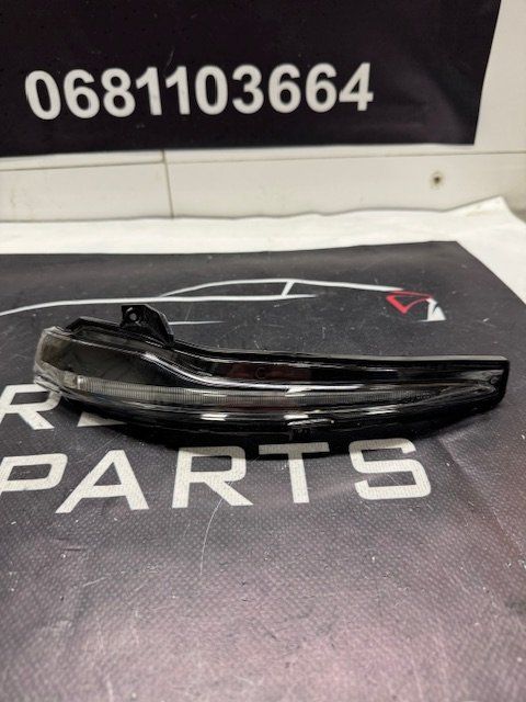 Mercedes Knipperlicht Zijspiegel Rechts A3170540 A3170640 blinker single usado en Menorca