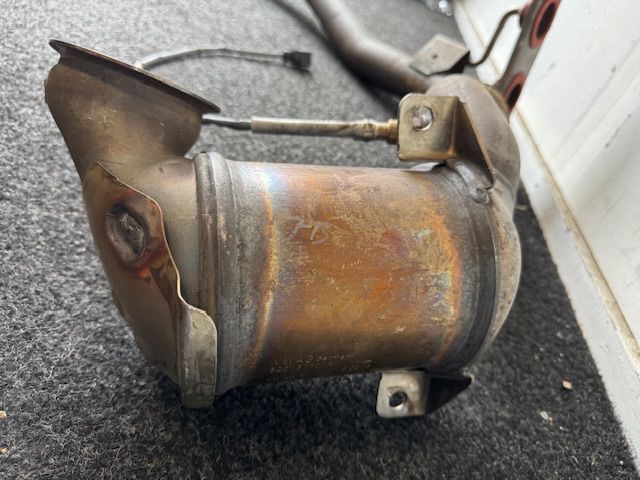 Volkswagen Audi Seat VAG Catalizador completo 5Q0131701P catalytic converter usado en Menorca foto 4