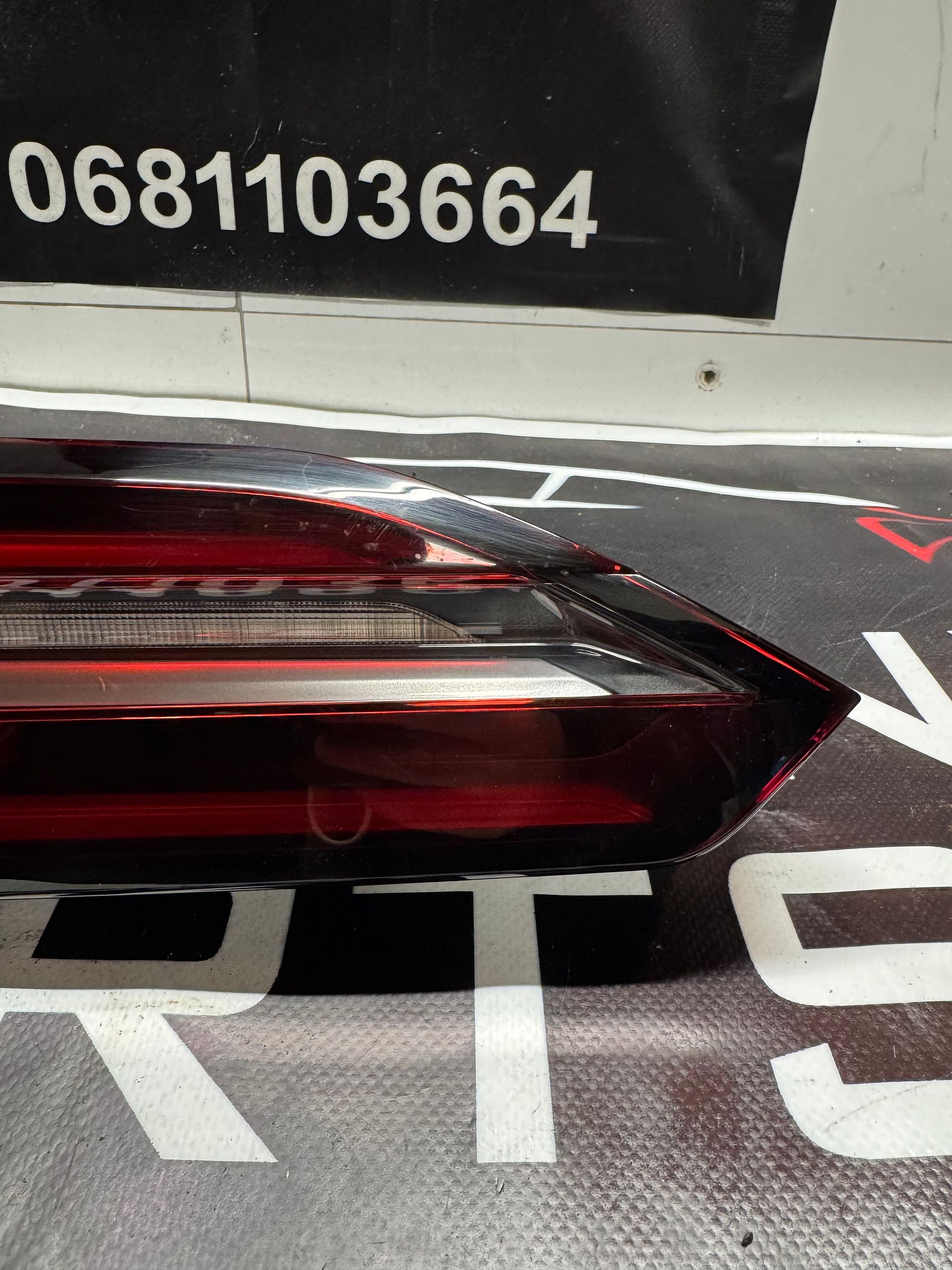 BMW 5 Serie G60 G61 Achterlicht Links Binnen H75A01AD113 tail light single usado en Menorca foto 2