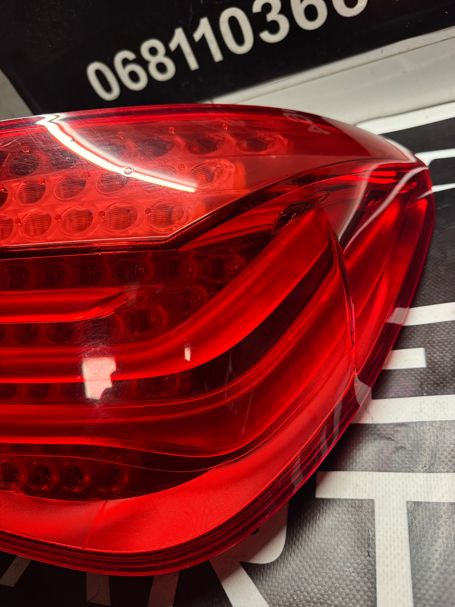 BMW 7 Serie F01 F02 F03 F04 Achterlicht Rechts 7182197 tail light single usado en Menorca foto 3