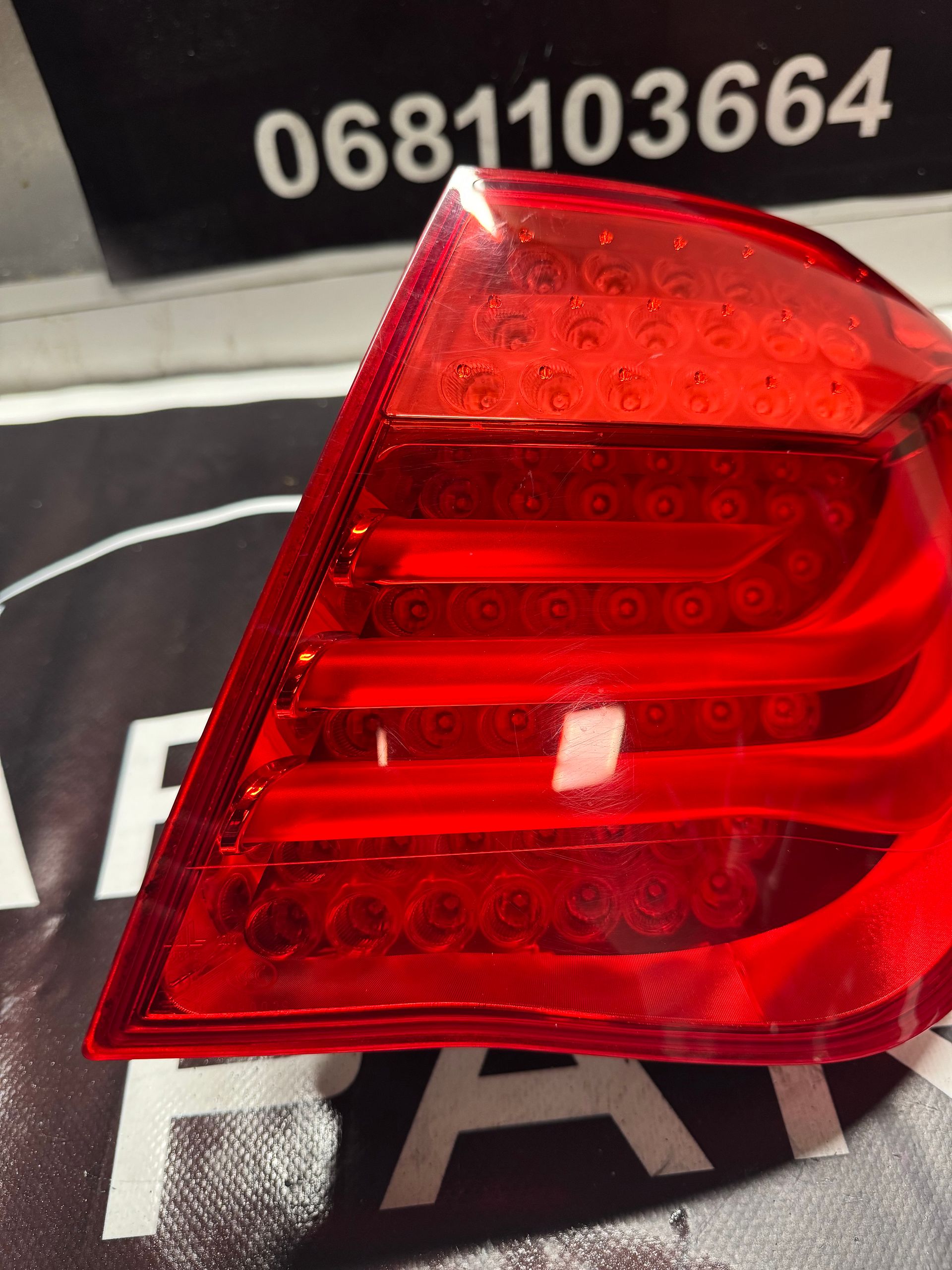 BMW 7 Serie F01 F02 F03 F04 Achterlicht Rechts 7182197 tail light single usado en Menorca foto 4