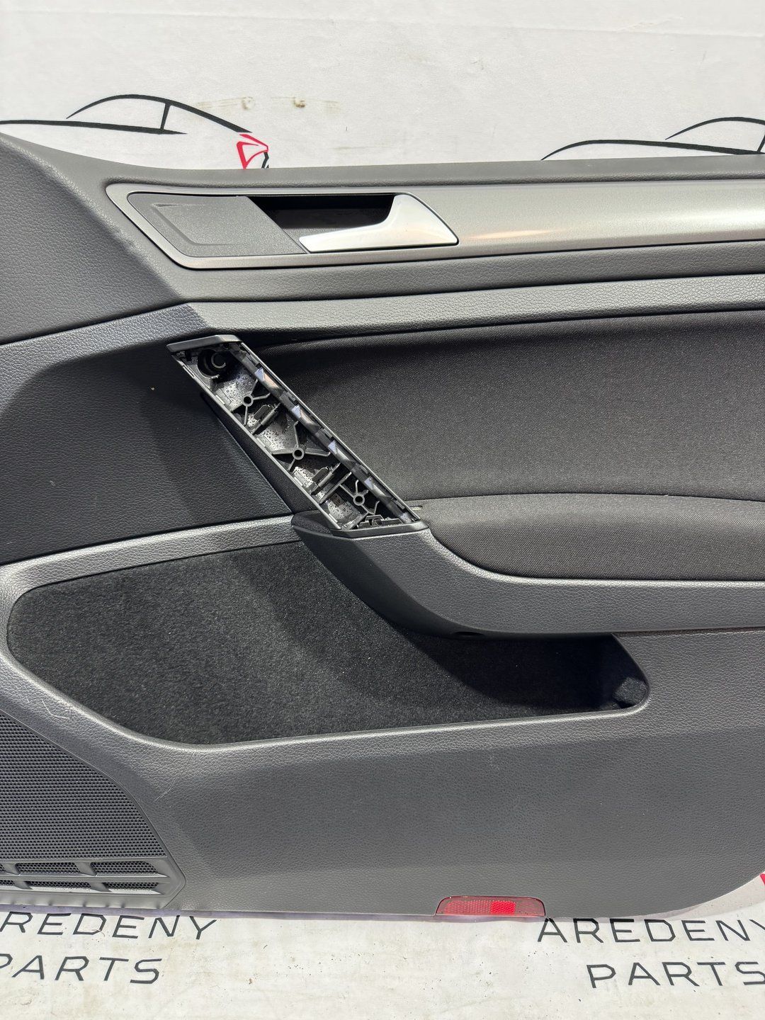 Volkswagen Golf 7 7.5 Portierbekleding Rechts Voor 5G4867012 door upholstery door panel single usado en Menorca foto 3