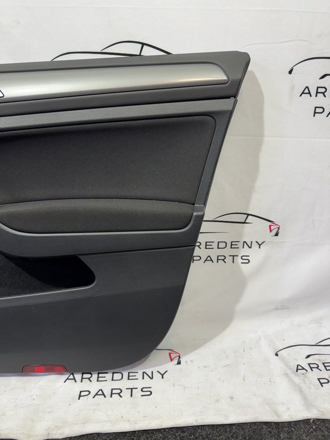 Volkswagen Golf 7 7.5 Portierbekleding Rechts Voor 5G4867012 door upholstery door panel single usado en Menorca foto 2