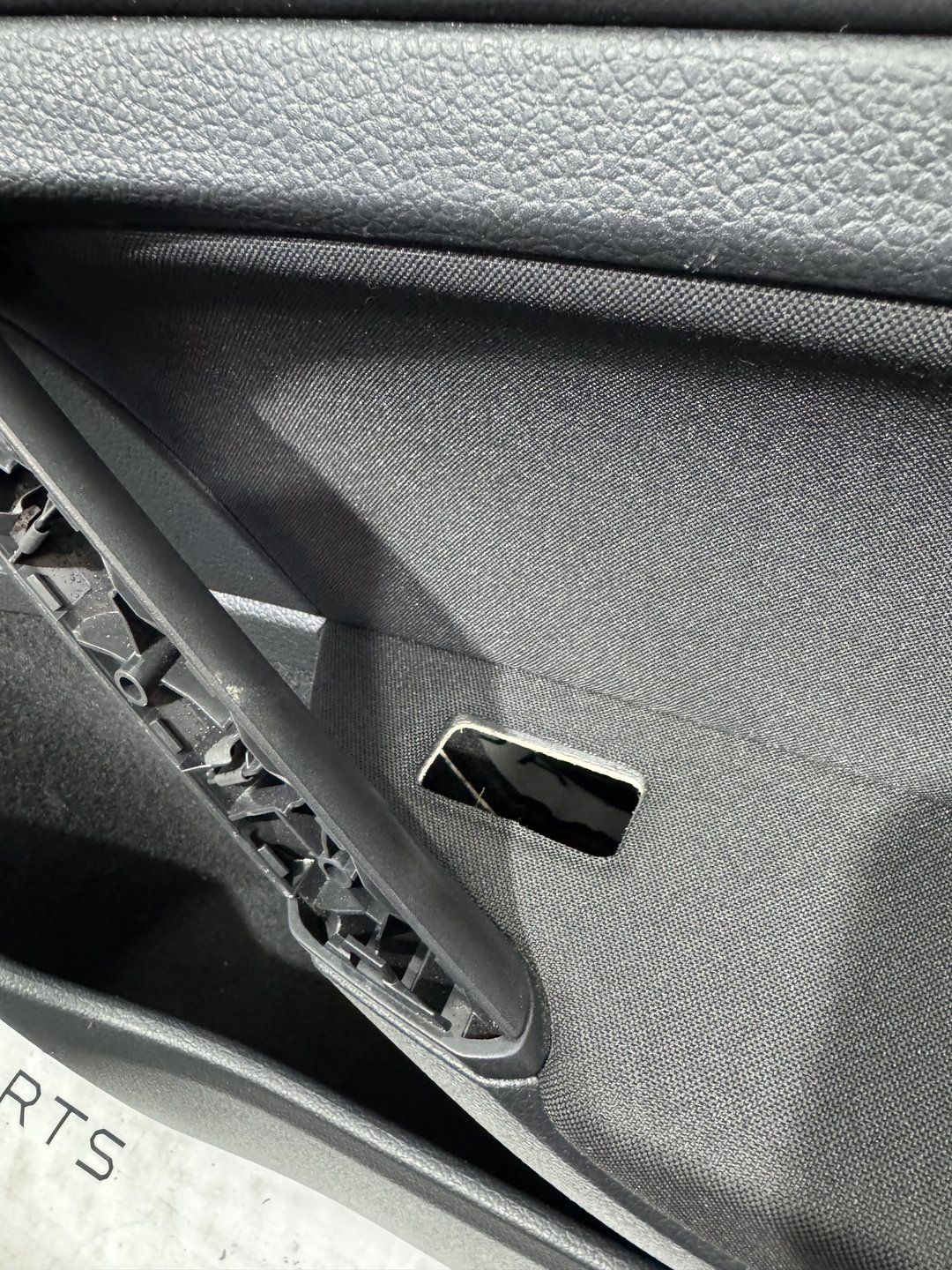 Volkswagen Golf 7 7.5 Portierbekleding Rechts Voor 5G4867012 door upholstery door panel single usado en Menorca foto 6
