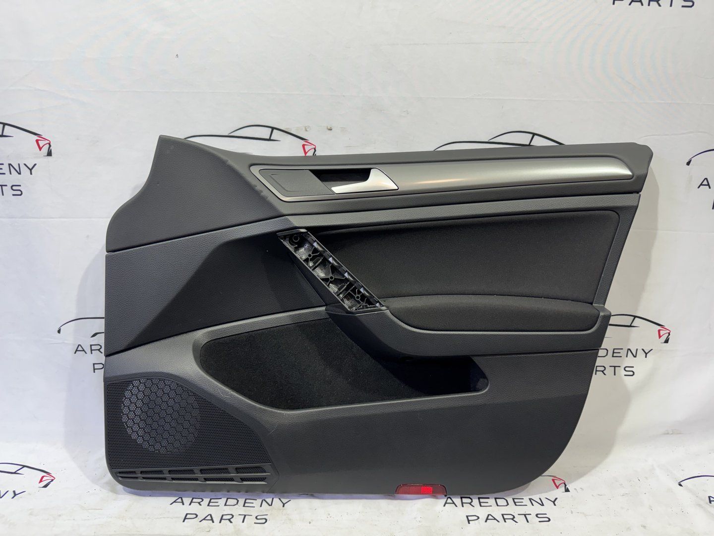 Volkswagen Golf 7 7.5 Portierbekleding Rechts Voor 5G4867012 door upholstery door panel single usado en Menorca