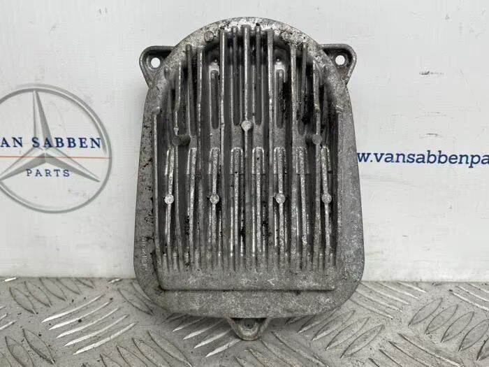 LED lamp van een Mercedes CLA other lighting usado en Menorca