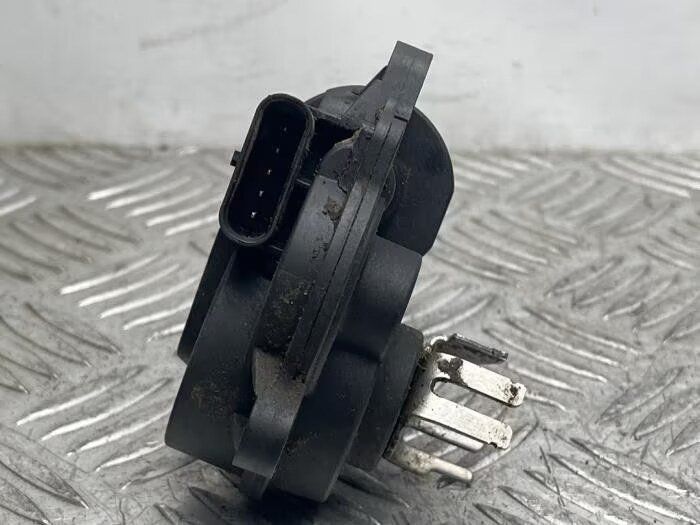 escapegas smoorklep van een Mercedes Vito catalytic converter usado en Menorca foto 3