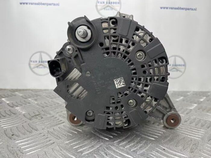 Dynamo van een Mercedes GLC-Clase dynamo usado en Menorca foto 2