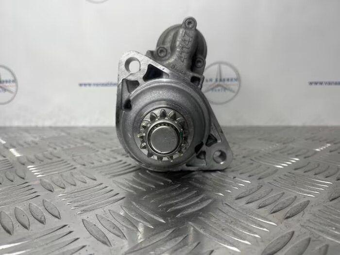 Startmotor van een Mercedes B-Clase starter motor usado en Menorca foto 3