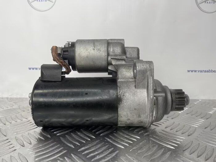 Startmotor van een Mercedes B-Clase starter motor usado en Menorca foto 2