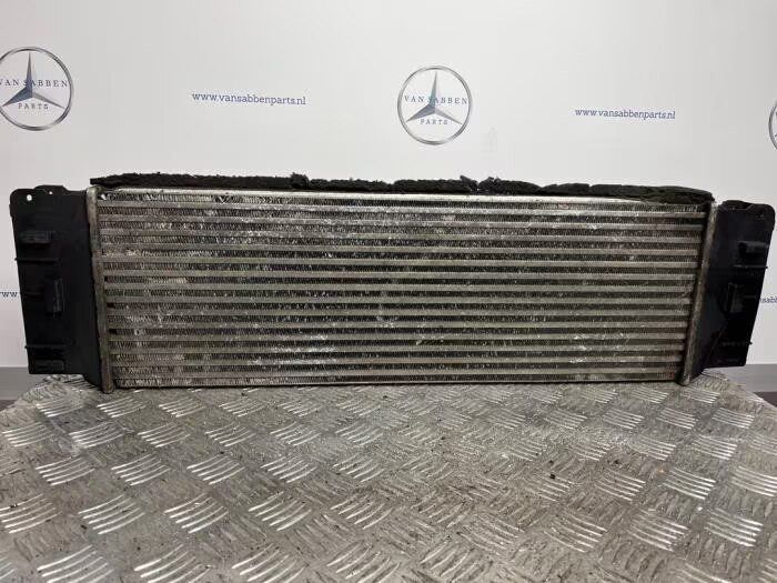 Intercooler van een Mercedes Sprinter intercooler usado en Menorca foto 5