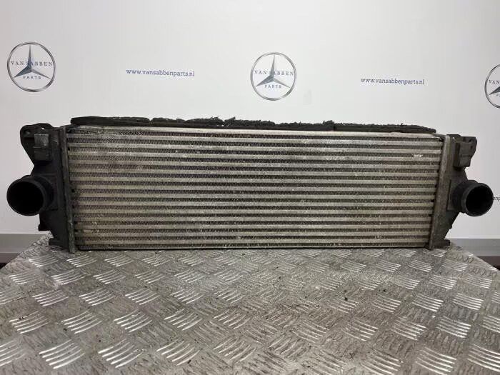 Intercooler van een Mercedes Sprinter intercooler usado en Menorca