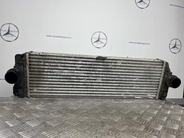 Intercooler van een Mercedes Sprinter intercooler usado en Menorca