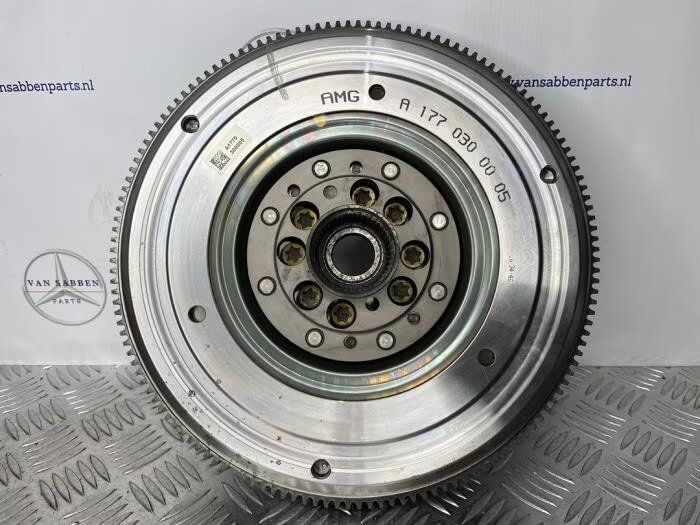 Dubbele massa vliegwiel van een Mercedes S-Clase double mass flywheel usado en Menorca