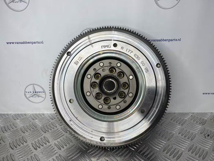 Dubbele massa vliegwiel van een Mercedes S-Clase double mass flywheel usado en Menorca foto 3